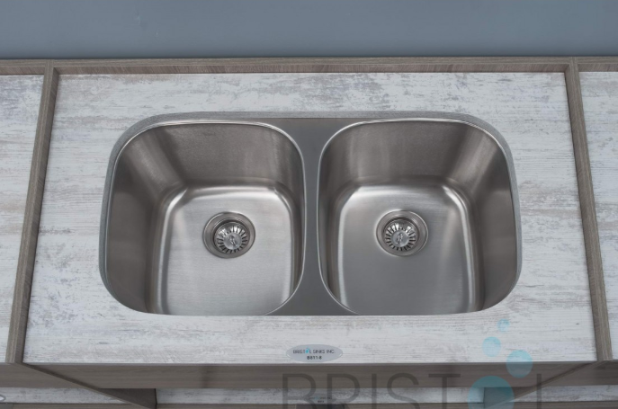 B811-8 UNDERMOUNT STAINLESS STEEL DOUBLE BOWL KITCHEN SINK - Image 4